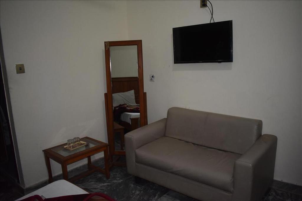 Hotel Al Hamrah อิสลามาบัด ภายนอก รูปภาพ